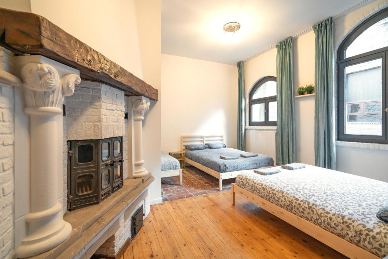Charming Two-Bedroom River Side Apartment Антверпен Экстерьер фото